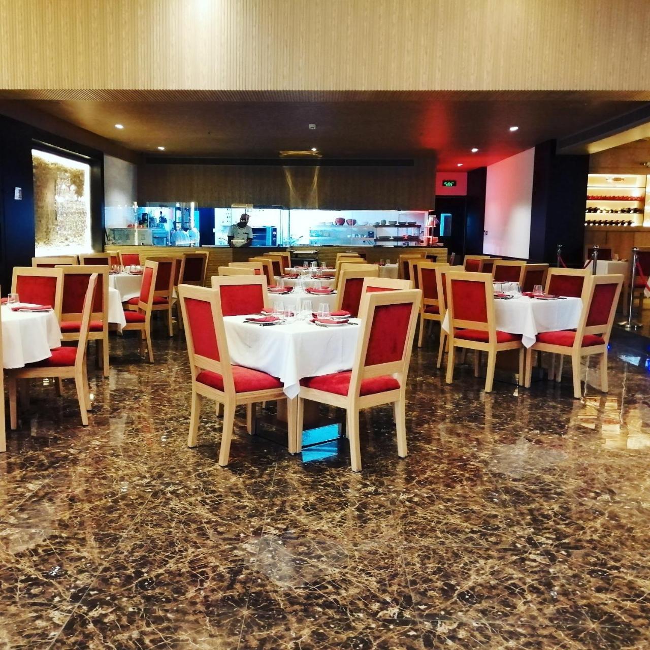 The Olive Hotel, Juffair Manama Zewnętrze zdjęcie